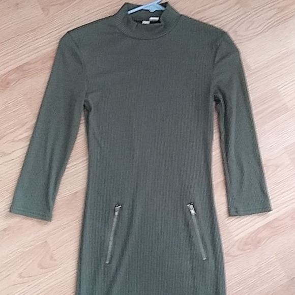 Feathers Army Green Dress - Picture 2 of 5